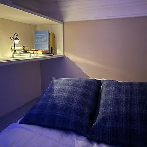Creek Hostel Dubai